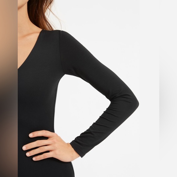 NWT Everlane the Long Sleeve V Neck Bodysuit in black - Picture 3 of 16